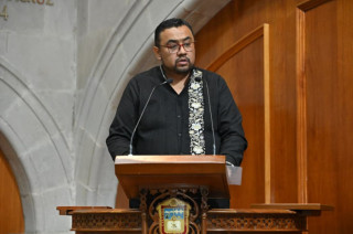 Ernesto Santillán propone reforma para autos de lujo en Edoméx