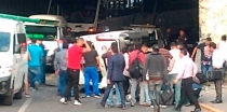 #Video: Combi con pasajeros cae al vacío en el Periférico, en Naucalpan