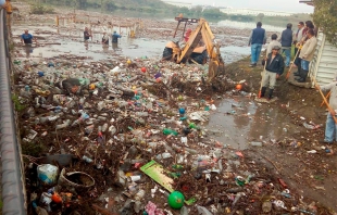 Tras desastre por #Inundaciones retiran más de 100 toneladas de basura en Presa el Ángulo