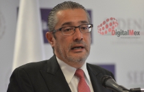 Se reúnen diputados con el Fiscal General