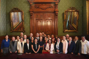 Delfina Gómez reiteró su compromiso de trabajar con el Gobierno de México para garantizar el derecho a la salud