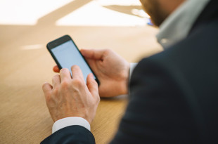 De acuerdo con los operadores de telefonía móvil, el registro debe realizarse de forma individual por cada usuario y por cada línea, ya sea de manera presencial o en línea.