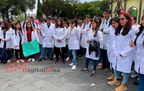 Demandan alumnos de Química de la #UAEMex suspensión de 10 maestros por acoso