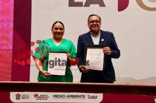 Ricardo Moreno y Alhely Rubio firman convenio ambiental