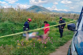 El cuerpo fue localizado en una zona cercana a la Unidad Deportiva de Capulhuac.