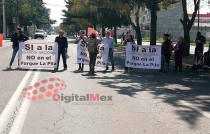 #Video #Metepec: detienen a activistas de La Pila; bloquean Avenida Tecnológico en protesta
