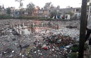 Toneladas de basura acumuladas en presa el Ángulo en Cuautitlán Izcalli