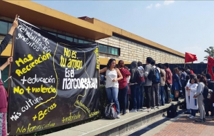 Estudiantes de la UNAM exigen seguridad a rector