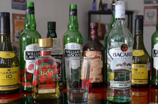Los restaurantes podrán comercializar bebidas alcohólicas como actividad complementaria, aunque se les exhorta a evitarlo.