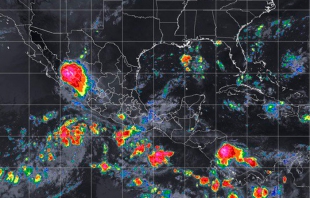 Por onda tropical y potencial ciclónico, SMN pronostica lluvias fuertes en el centro y sur del país