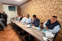 Transportistas mexiquenses advirtieron que marcharán hacia la Ciudad de México el próximo 11 de junio si el Gobierno estatal no responde a sus demandas.
