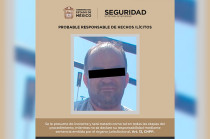 El detenido fue informado de sus derechos y, junto con la escopeta asegurada, presentado ante la Fiscalía General de la República (FGR) en Tlalnepantla