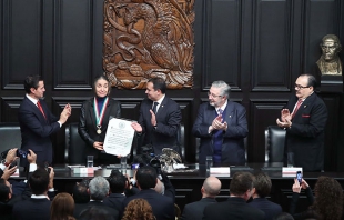 Senado de la República entrega Medalla Belisario Domínguez a Julia Carabias