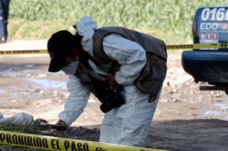 Nadie pudo identificar a la víctima, quien tenía heridas por arma blanca.