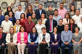 Delfina Gómez Álvarez con los directores de los Sistemas Municipales DIF durante el Encuentro Estatal 2026 en Ixtapan de la Sal.