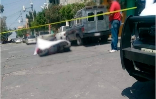 Ejecutan a hombre que viajaba en motocicleta, en #Tultitlán