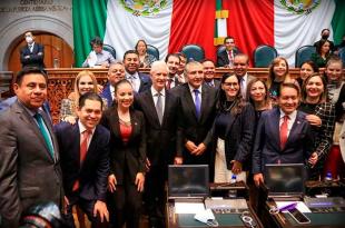 Alfredo Del Mazo Maza y el Secretario de Gobernación, Adán Augusto López, el Grupo Parlamentario del Partido Revolucionario Institucional