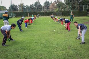 La Universidad Autónoma del Estado de México ofrece entrenamiento en 10 disciplinas deportivas para menores de entre 6 y 17 años, con el objetivo de fomentar hábitos saludables y el desarrollo integral.