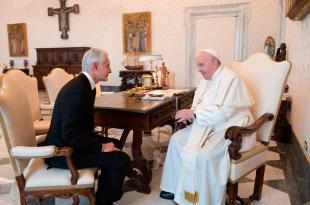 Del Mazo agradeció al Papa por sus oraciones dedicadas al Edoméx. 