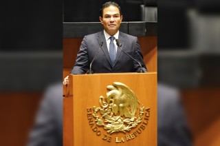 El Senador Enrique Vargas del Villar expresó su apoyo a la Senadora Guadalupe Murguía para que siga siendo la Coordinadora del Grupo Parlamentario del PAN en el Senado de la República.