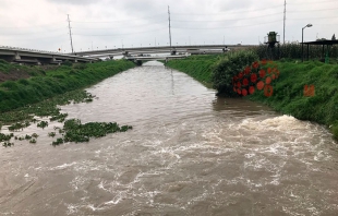 Sobrepasa al drenaje lluvias en el Valle de México y el río Lerma