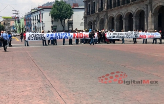 Bloqueo en centro de Toluca por comuneros de Acazulco