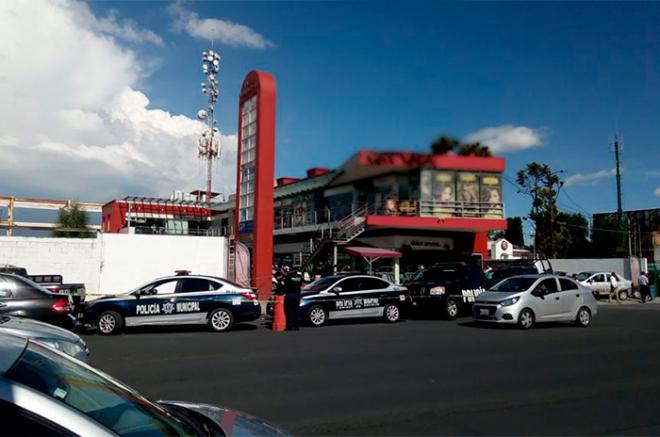 Fueron detectados por el escolta de uno de los comensales o un guardia de seguridad del lugar