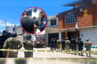 En el interior del inmueble fueron localizados diversos uniformes, equipo táctico, así como decenas de dosis de estupefacientes y básculas grameras.