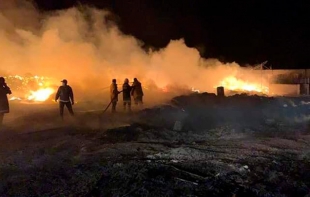 Incendio consume bodega de Tequixquiac