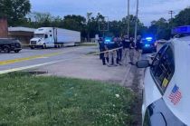 El comunicado informa que el saldo del tiroteo fue de 4 muertos y varios heridos, cifra no definitiva.