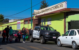 Atienden policías y bomberos de Toluca presunta fuga de gas; evacúan a 500 personas