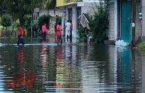 Permanecen inundadas 800 viviendas en San Mateo Atenco