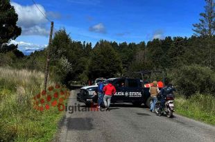 Al lugar acudieron peritos de la Fiscalía de Homicidios Lerma.