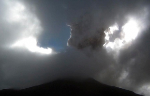 #Alerta: Popocatépetl registra explosión de más de 3 kilómetros