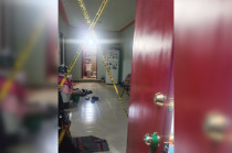 Elementos de Protección Civil y Bomberos de Texcoco acordonaron el domicilio donde una fuga de gas LP habría causado la muerte de cuatro personas en la comunidad de San Diego.