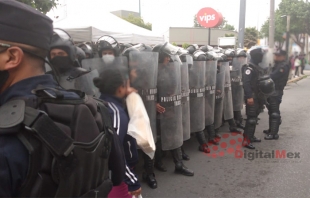 #Video: Desplazan granaderos a la terminal de #Toluca para aplicar operativo