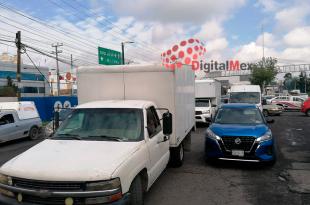 Los inconformes reclaman un caso de abuso y maltrato dentro de una escuela de la zona.