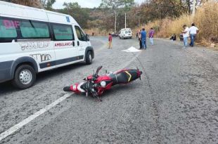 La mujer salió proyectada y lamentablemente falleció en el lugar.