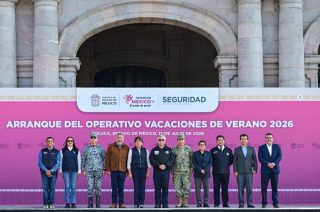 La gobernadora Delfina Gómez Álvarez dio el banderazo de inicio al Operativo Vacaciones de Verano 2026.