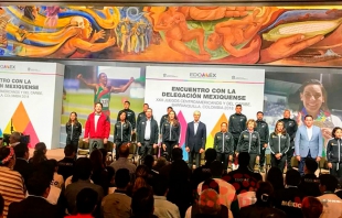 Entrega gobernador Alfredo del Mazo estímulos a deportistas mexiquenses