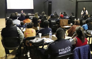 Capacitan policías para atender asuntos de género en Huixquilucan