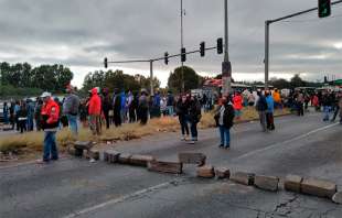 La protesta provocó caos vehicular en la zona, ya que la circulación se mantiene obstruida a la altura del cruce de la Avenida Central y la R-1