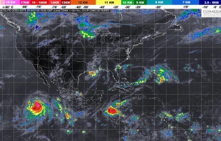 Onda tropical número 11 genera tormentas fuertes en el Estado de México