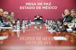 Delfina Gómez en la Mesa de Paz donde presentó resultados