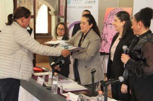 En la administración del Gobernador Alfredo Del Mazo Maza se promueve y fortalece la participación de las mujeres en la política.