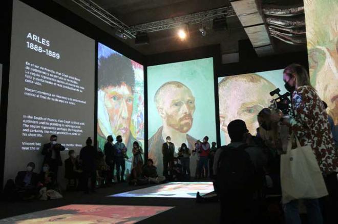 Como parte de las primeras actividades culturales