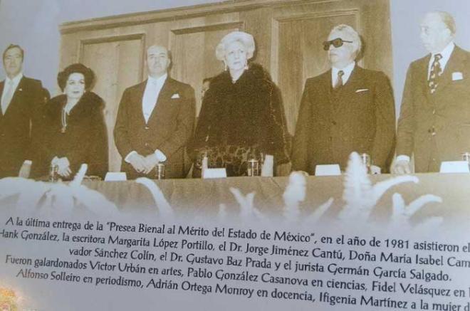 El 30 de octubre de 1973 se realizó la primera entrega en el Teatro Morelos