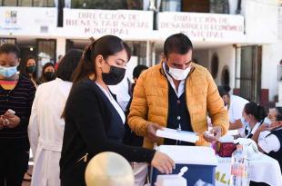 La jornada de salud, se realizó en la explana municipal 