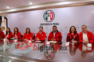El PRI en el Congreso mexiquense presentó su informe legislativo, destacando el 37% de efectividad en sus iniciativas. 