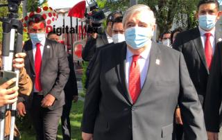 Un grupo de los inconformes se apostó afuera de las instalaciones de la Escuela Judicial para exigir beneficio de Ley de Amnistía